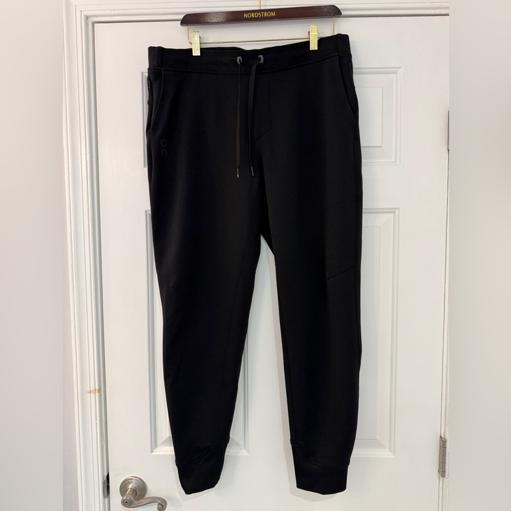 On Running Men's Joggers Black Large